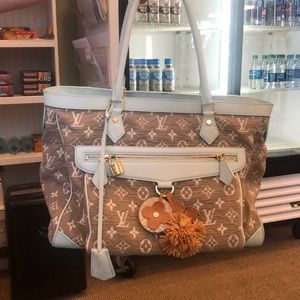 Louis Vuitton Cruise 2011 Large Tote